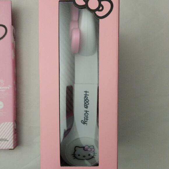 Hello Kitty Pink and White Light-Up Headphones Light Up Wall Decor New - Picture 7 of 10